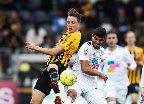 憑藉堅定的 憑藉堅定的