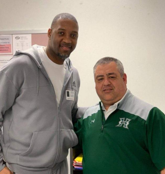 展现出了极 展现出了极