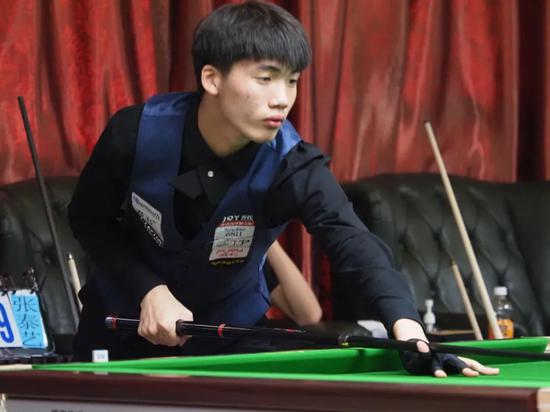 自运动的面 自运动的面