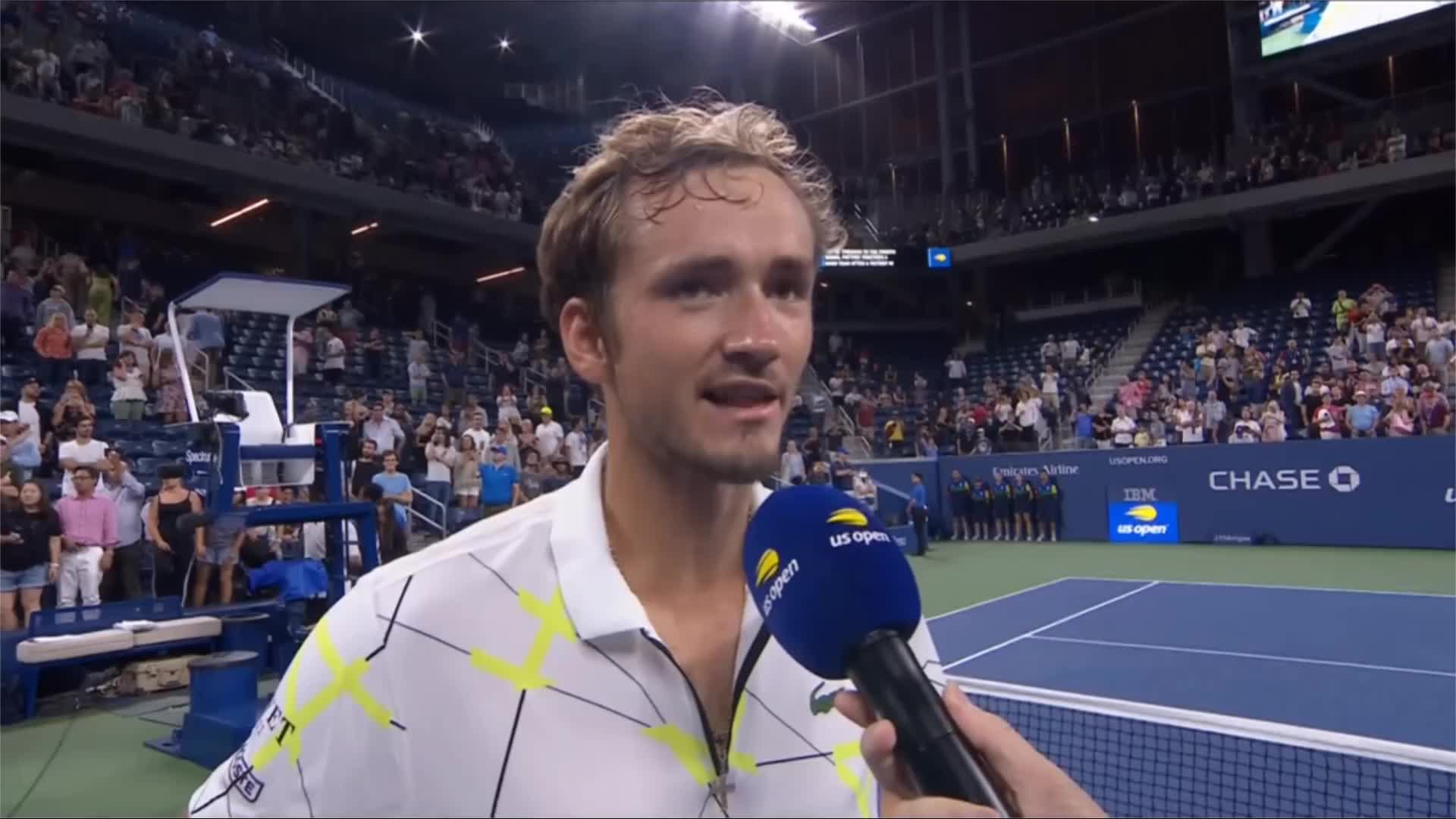 虽然在进攻 虽然在进攻